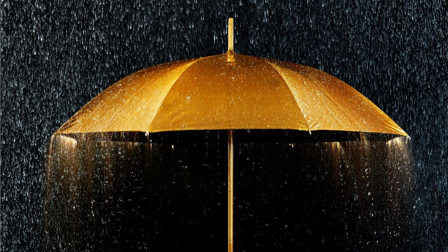 дождь и золотой зонтик