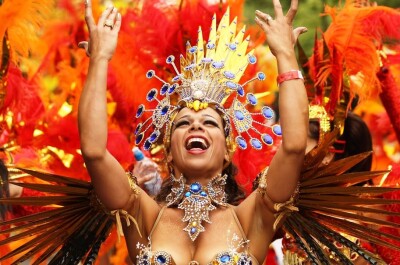 Горячо: 10 фото бразильянки, которая претендует на звание «самой большой попы мира» | WDAY