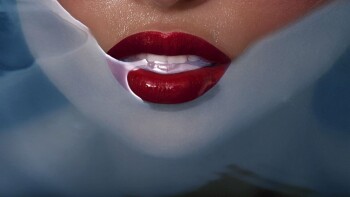 Как выглядят самые большие губы в мире: 8 девушек, переборщивших с филлерами гиалуроновой кислоты