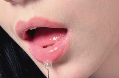 Почему во время оральных ласк вырабатывается больше слюны