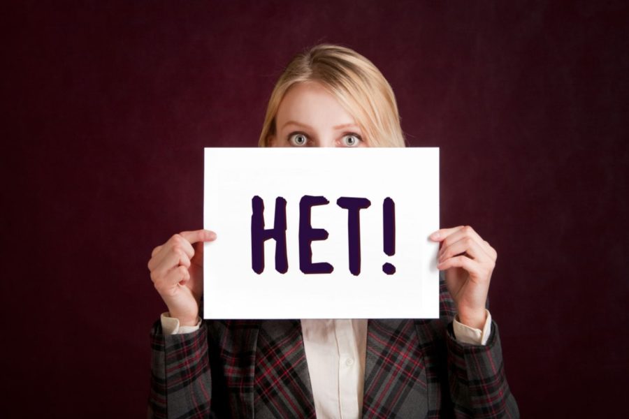 девушка говорит нет
