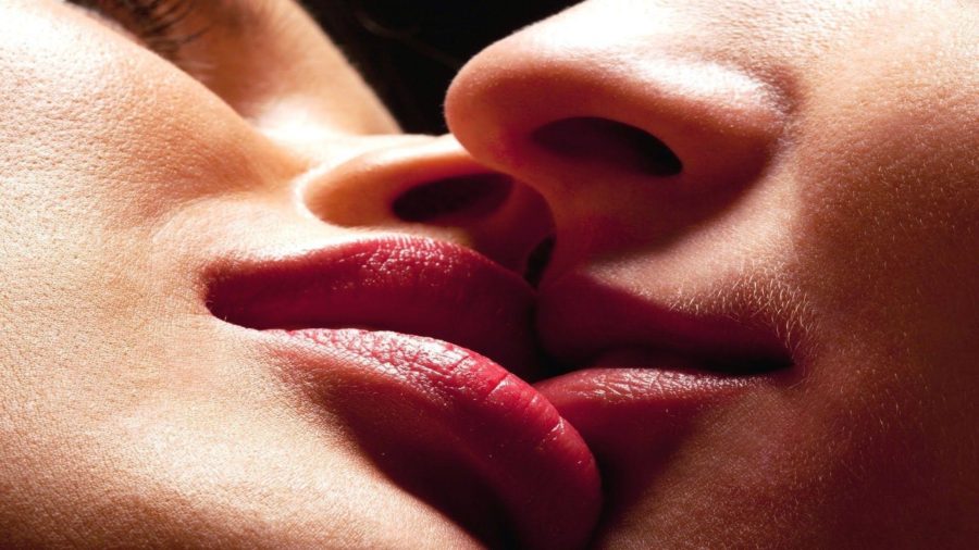 поцелуй в губы