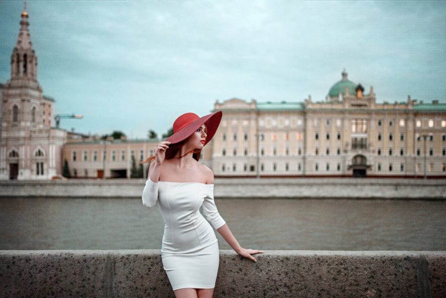 как познакомиться с девушкой в Москве на улице