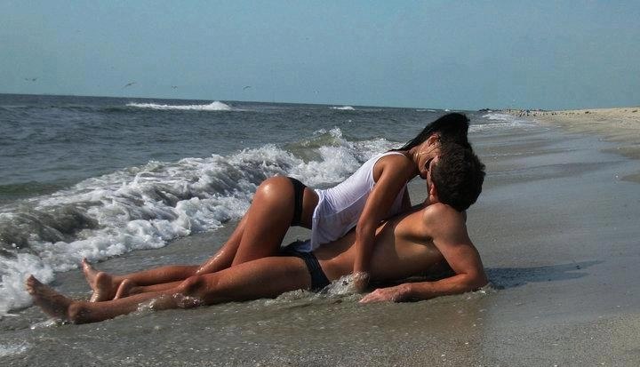 секс-знакомство на песке