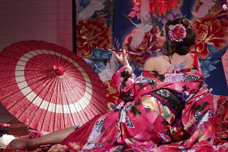 девушка в кимоно