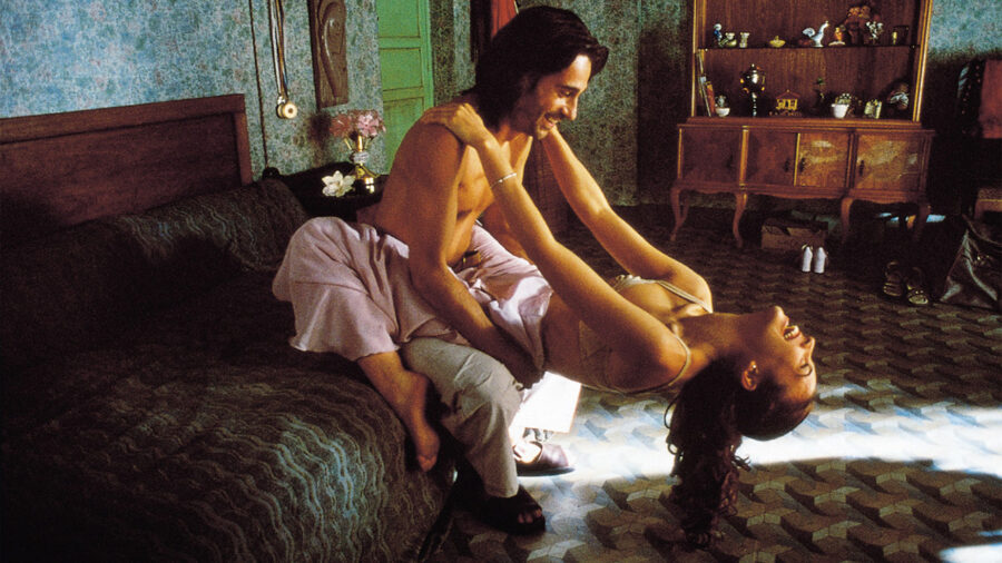 Шум моря (2001).