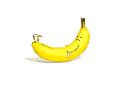 банан надевает носочек